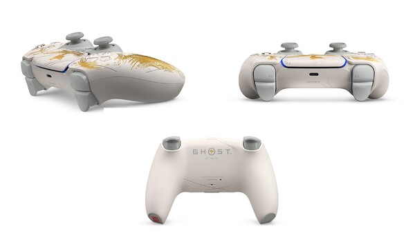 Kontroler bezprzewodowy DualSense Ghost of Yotei Limited Edition ma szczotkowany wzór z przodu i ślady ostrzy z tyłu. (Źródło obrazu: PlayStation)