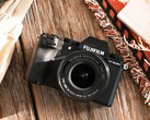 Aparat Fujifilm X-S20 pozostawił niezatarte wrażenie na wielu recenzentach dzięki swojej kompaktowej wydajności. (Źródło zdjęcia: Fujifilm)