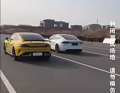 Xiaomi SU7 Ultra pokonuje Teslę Model S Plaid w wyścigu drag (źródło obrazu: zrzut ekranu z Tesla Geek na YouTube)