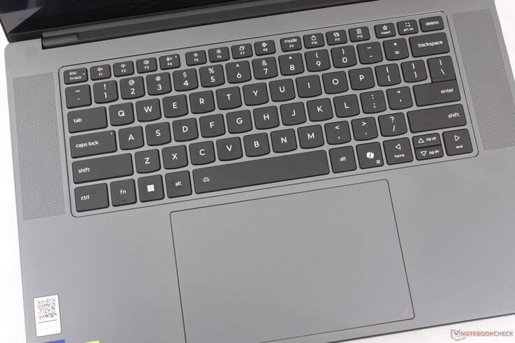 Ten sam rozmiar clickpada co poprzednio (~15 x 9,5 cm), ale sprzężenie zwrotne jest płytsze i słabsze