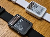 LightInk posiada dobrze widoczny panel słoneczny