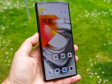 Nubia Z70S Ultra: Oglądanie na zewnątrz