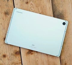 Samsung Galaxy Tab S9 FE. (Źródło zdjęcia: John Mundy/Tech Advisor)