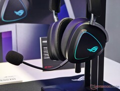 Asus ROG Delta II (zdjęcie za pośrednictwem Notebookcheck)