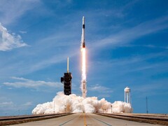 Zdjęcie rakiety SpaceX startującej z bazy startowej na przylądku Canaveral na Florydzie. (Źródło zdjęcia: SpaceX/Flickr)