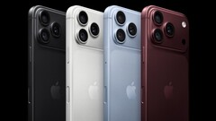 Widok z tyłu Apple iPhone 18 Pro i iPhone 18 Pro Max przedstawiający moduł aparatu