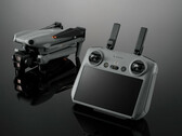 DJI Air 3 i pilot zdalnego sterowania RC-N2. (Źródło obrazu: @rquandt &amp; WinFuture)
