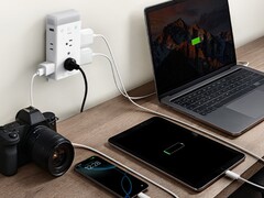 Nowy przedłużacz Smart Plug Outlet firmy Govee (na zdjęciu) ma wbudowaną lampkę nocną. (Źródło zdjęcia: Govee)