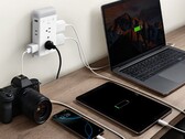 Nowy przedłużacz Smart Plug Outlet firmy Govee (na zdjęciu) ma wbudowaną lampkę nocną. (Źródło zdjęcia: Govee)