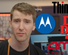 Linus Tech Tips charakteryzuje telefony Motorola i laptopy ThinkPad jako "marki zombie" (źródło obrazu: Linus Tech Tips / Youtube)