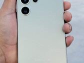 Galaxy S24 Ultra z nowym rysikiem S Pen. (Źródło zdjęcia: @DavidMa05368498)