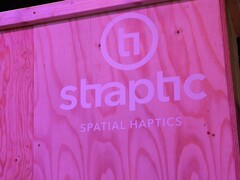 Straptic to opaska na nadgarstek z haptycznym sprzężeniem zwrotnym