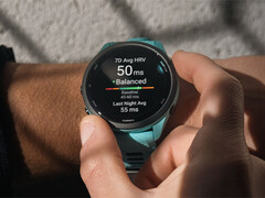 Forerunner 265 jest jednym z pięciu smartwatchy Forerunner, które mogą pobrać oprogramowanie w wersji 25.06. (Źródło zdjęcia: Garmin)