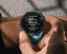 Forerunner 265 jest jednym z pięciu smartwatchy Forerunner, które mogą pobrać oprogramowanie w wersji 25.06. (Źródło zdjęcia: Garmin)