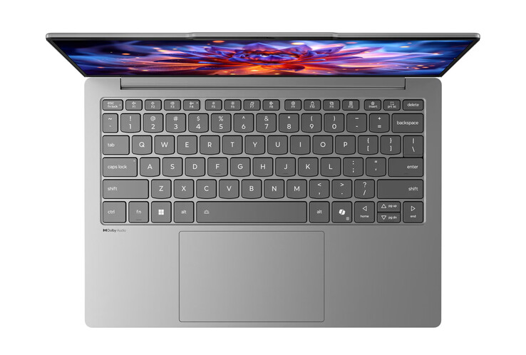 IdeaPad Slim 5i 13IWC11 posiada podświetlaną klawiaturę.
