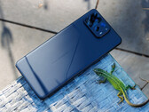 Szybki smartfon z dużą mocą AI: Recenzja Asus Zenfone 12 Ultra