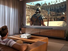 Kino domowe Epson 980 (na zdjęciu) pojawiło się w Stanach Zjednoczonych. (Źródło zdjęcia: Epson)