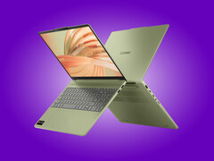 IdeaPad 15AKP12 ma wbudowaną klawiaturę numeryczną.