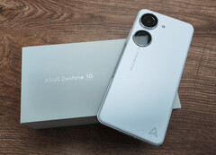 Asus planuje całkowicie zaprzestać wypuszczania na rynek smartfonów marki ZenFone (zdjęcie własne)