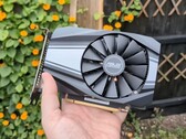 Karta graficzna ASUS GTX 1650 Super użyta w testach porównawczych Battlefield 6 (źródło obrazu: RandomGaminginHD via YouTube))