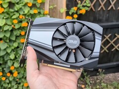 Karta graficzna ASUS GTX 1650 Super użyta w testach porównawczych Battlefield 6 (źródło obrazu: RandomGaminginHD via YouTube))