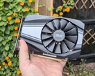Karta graficzna ASUS GTX 1650 Super użyta w testach porównawczych Battlefield 6 (źródło obrazu: RandomGaminginHD via YouTube))