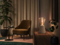 Żarówki Philips Hue Lightguide mogą teraz stać się lampami stołowymi. (Źródło obrazu: Philips Hue)