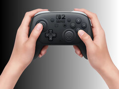 Kontroler Nintendo Switch 2 Pro poddany rozbiórce pokazany w rękach (źródło zdjęcia: Nintendo of America z poprawkami)