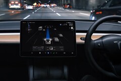 W pełni autonomiczna (nadzorowana) jazda Tesli w akcji (źródło zdjęcia: Tesla)