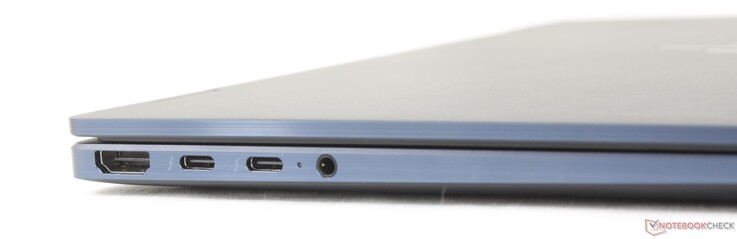 Po lewej: HDMI 2.1, 2x USB-C Thunderbolt 4 z DisplayPort 2.1 + Power Delivery 3.0, gniazdo słuchawkowe 3,5 mm