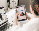 Cena promocyjna monitora Single Flex Pro wynosi 1299 dolarów. Na zdjęciu: przenośny monitor po rozłożeniu.