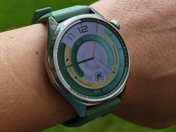 GT 6 (46 mm) na zewnątrz