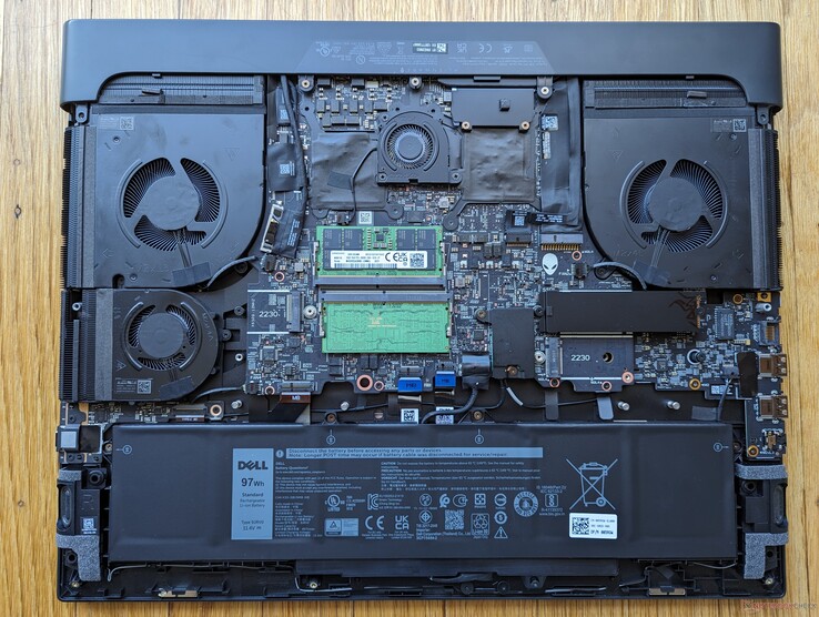 Konfiguracja Alienware m18 R1 AMD-AMD