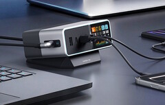 Cuktech 30 Ultra zapewnia do 300 W mocy dla wielu urządzeń jednocześnie.