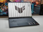 Asus TUF Gaming A16 (źródło obrazu: Notebookcheck)