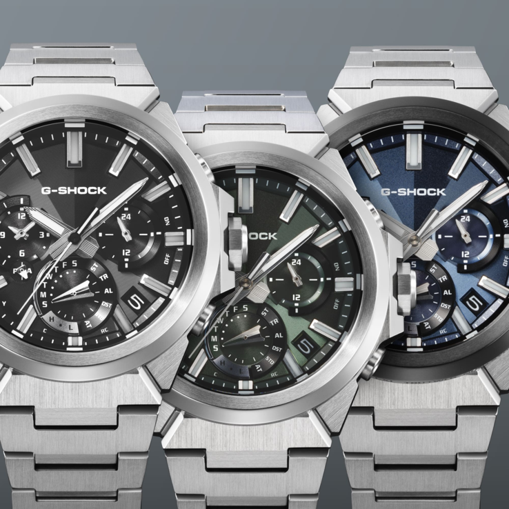 Seria zegarków Casio G-Shock G-Steel GST-W1000D od lewej do prawej: czarny model GST-W1000D-1A, zielony model GST-W1000D-3A oraz niebieski model GST-W1000AD-2A.