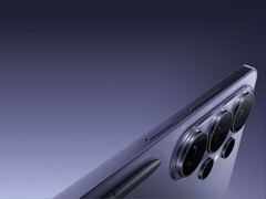 Galaxy S26 Ultra z rysikiem S-Pen.