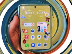 Praktyczne zdjęcie na żywo Huawei Pura X Max.