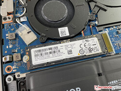 Można wymienić dysk SSD M.2-2280 (PCIe 4.0).
