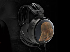 Audio-Technica zapowiedziała limitowaną edycję drewnianych słuchawek ATH-AWSW-DV ozdobionych Darthem Vaderem z Gwiezdnych Wojen. (Źródło zdjęcia: Audio-Technica)