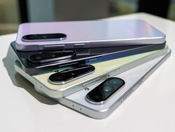 Samsung Galaxy A36 5G jest dostępny w wielu kolorach (źródło obrazu: Daniel Schmidt)