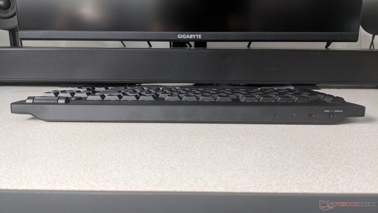 Opcje łączności BlackWidow V4 HyperSpeed TKL