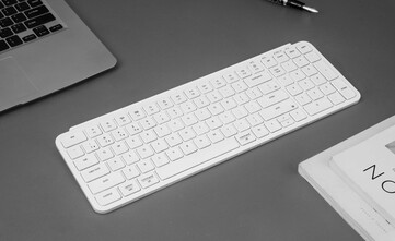 Klawiatura Keychron B2 Pro w kolorze kości słoniowej. (Źródło zdjęcia: Keychron)