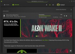 Pobieranie aktualizacji sterownika Nvidia GeForce Game Ready Driver 545.92 w GeForce Experience (Źródło: własne)