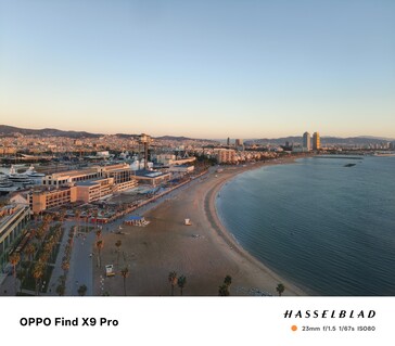 Kilka sekund później, w nieco innej pozycji, Oppo Find X9 Pro robi zdjęcie z dokładnym odwzorowaniem kolorów.