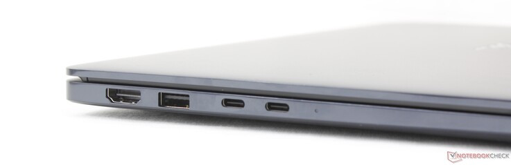 Po lewej: HDMI 2.1, USB-A 3.2 Gen. 1, 2x USB-C Thunderbolt 4 z DisplayPort 2.1 + Power Delivery
