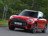 W pełni elektryczny Mini Countryman. Nowe dane pokazują, że brytyjscy właściciele pojazdów elektrycznych mogą zaoszczędzić do 30 procent kosztów utrzymania (źródło zdjęcia: Autocar)