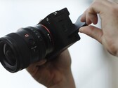 Najnowszym dodatkiem Sony do kompaktowej linii pełnoklatkowych aparatów jest 61-megapikselowy A7C R, który jest przeznaczony do fotografii z wyższej półki. (Źródło obrazu: Sony)