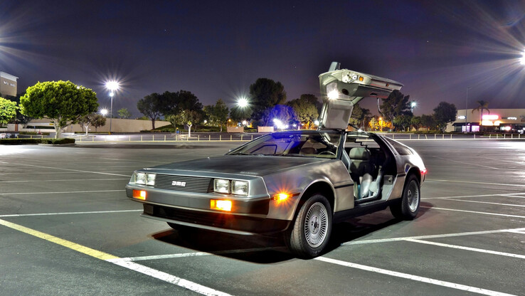 DeLorean DMC-12 przynajmniej nie miał problemów z rdzą. (Źródło: pixabay/dtavres)