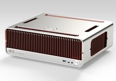 Dzięki solidnemu miedzianemu radiatorowi, obudowa ta nie wymaga żadnego wentylatora. (Źródło zdjęcia: FanlessVC)